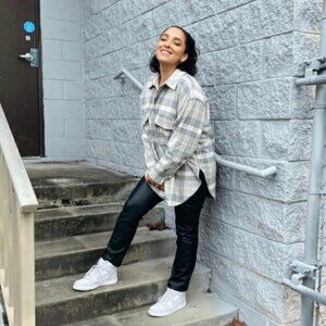 H&M Gray & Cream Plaid Soft Flannel Button Front Shacket Shirt Jacket Sz Medium